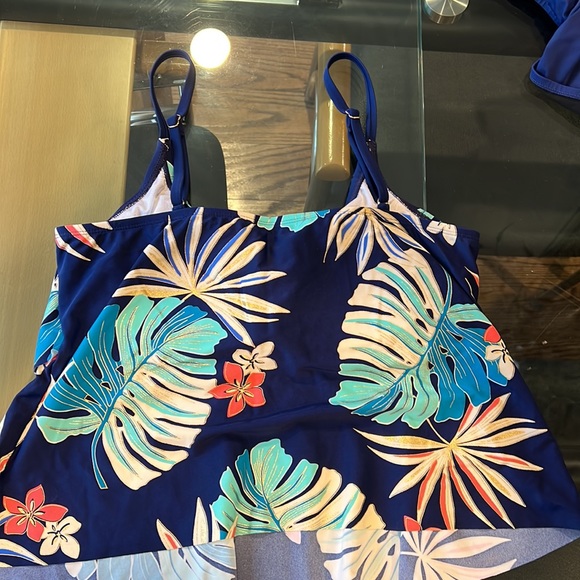 Maxine of HOLLYWOOD Tankini Bathing Suit - Picture 6 of 14